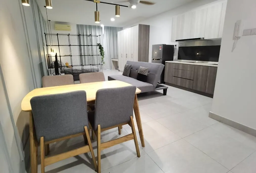 Modern Comfy Studio Permaisuri 2 Carpark Wifi Netflix Kuala Lumpur 0*,  Malesia